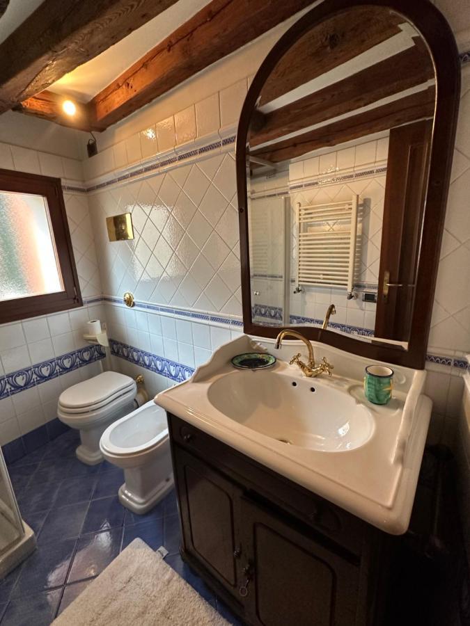 1 Ca'Del Traghetto Family Apartment Veneza Exterior foto